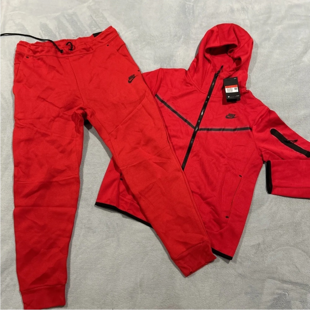 NWT Nike Sportswear Tech Fleece - Hoody+Jogger (Sets) DM for colors/sizes avail.